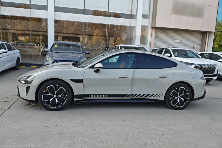 小米汽车 小米SU7 2024款 后驱超长续航高阶智驾Pro版车身外观4
