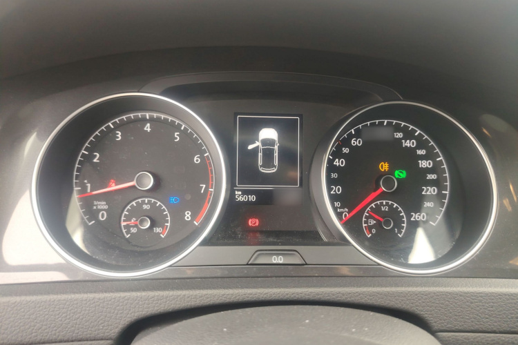 大众 高尔夫 2018款  230TSI 自动豪华型局部细节14