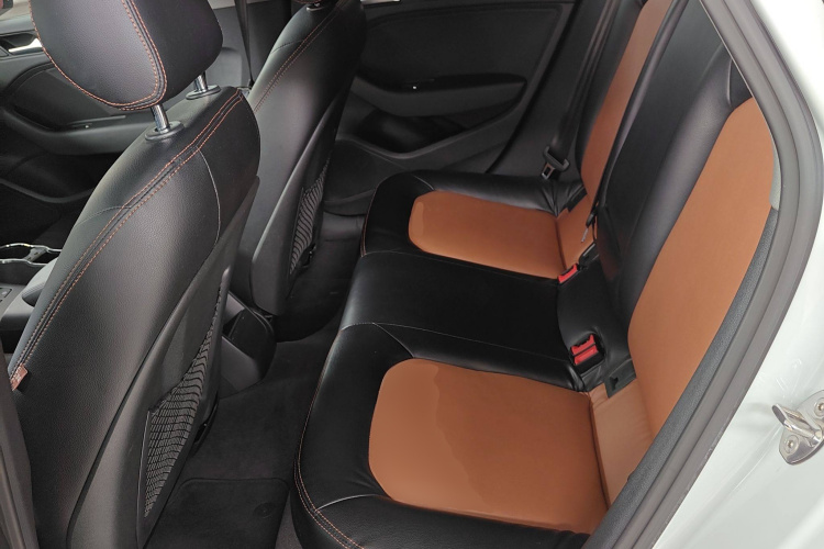 奥迪A3 2018款 30周年年型 Limousine 35 TFSI 进取型中控内饰7004