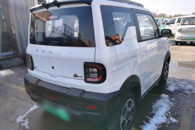 吉利银河 2025款 210km 熊猫骑士车身外观6005