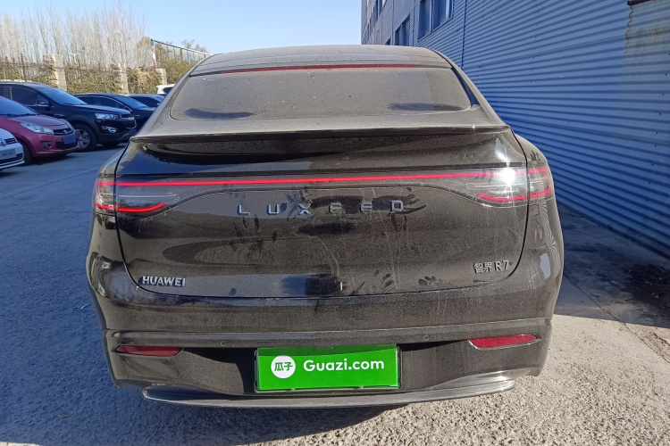 鸿蒙智行 智界R7 2024款 纯电 667km Pro车身外观6004