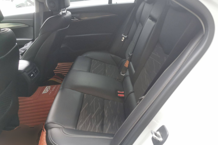 凯迪拉克ATS-L 2017款 28T 技术型中控内饰7004