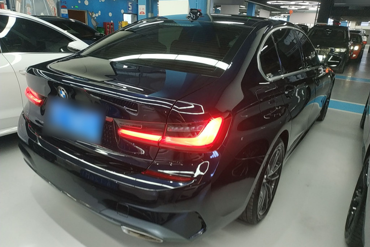宝马3系 2022款 320Li M运动套装车身外观6005
