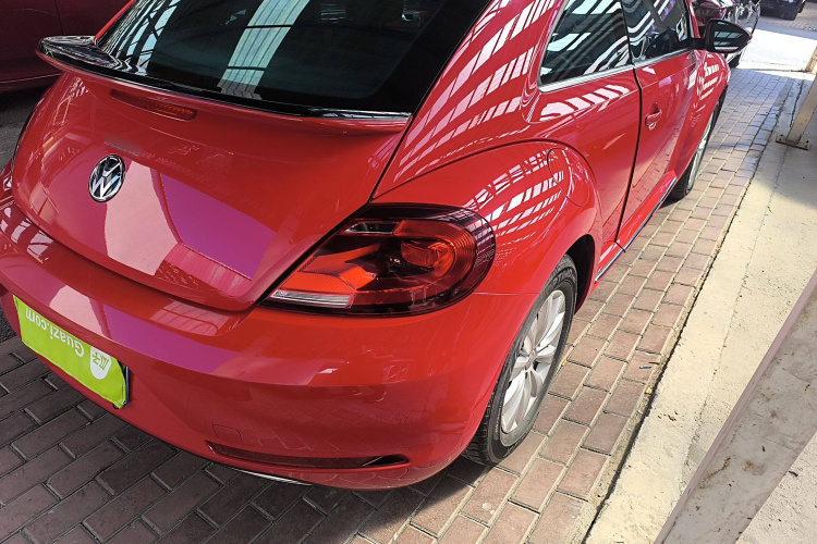 大众 甲壳虫 2018款 180TSI 宜乐型车身外观9