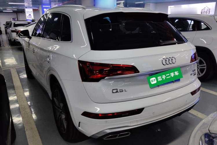 奥迪Q5L 2022款 45T 豪华动感型车身外观4