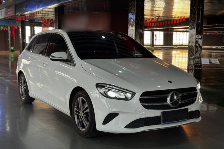 奔驰B级 2020款 B 200 动感型车身外观6004