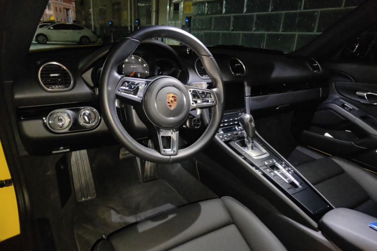 保时捷718 2022款 Boxster T 2.0T中控内饰12
