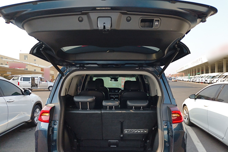 广汽传祺 传祺M6 2021款 PRO 270T DCT尊享版机舱底盘23