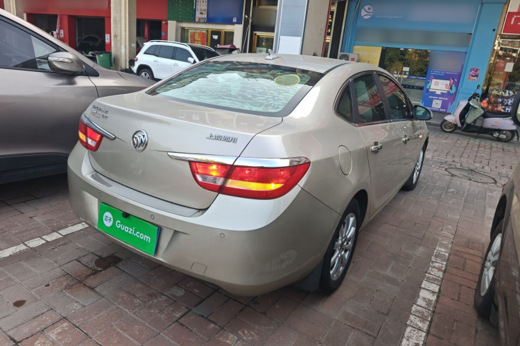 别克 英朗 2013款 GT 1.6L 自动时尚版车身外观7