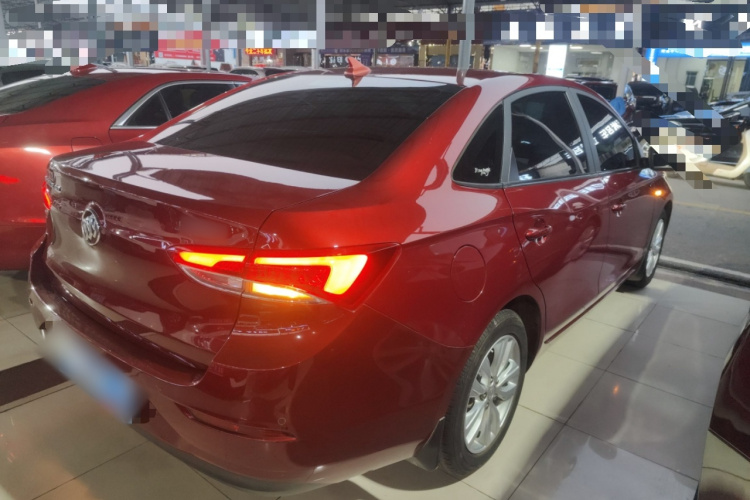 别克 英朗 2021款 典范 1.5L 自动精英型车身外观7