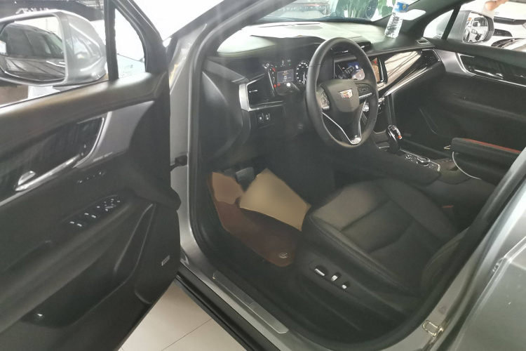 凯迪拉克XT6 2022款 2.0T 七座四驱豪华型局部细节19