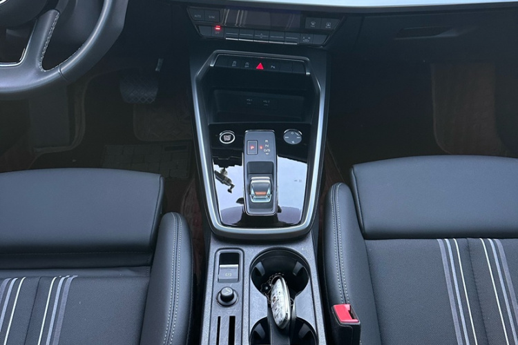 奥迪A3 2023款 改款 Sportback 35 TFSI 时尚运动型中控内饰7005