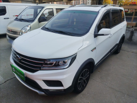 SWM斯威汽车 SWM斯威X3 2021款 1.5L 手动舒适型 7座
