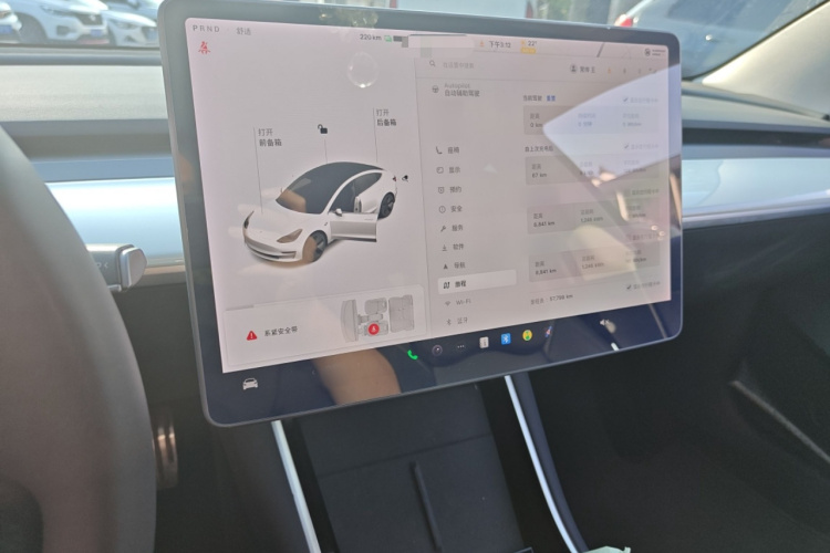 特斯拉 Model 3 2020款 标准续航后驱升级版局部细节16