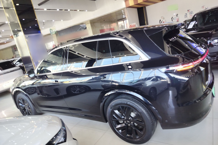 理想汽车 理想L7 2023款 Pro车身外观4