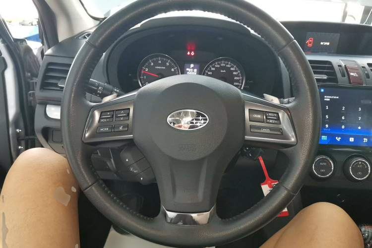 斯巴鲁XV 2012款 2.0i 精英版中控内饰13