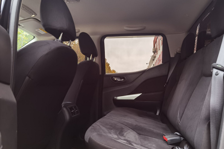 日产 纳瓦拉 2017款 2.5L自动两驱豪华版QR25中控内饰7004