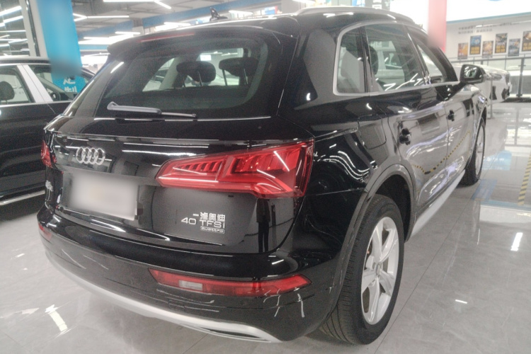 奥迪Q5L 2018款 40 TFSI 荣享进取型 国V车身外观7