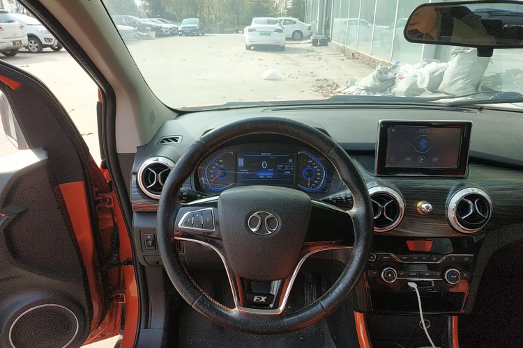 北汽新能源EX 2018款 EX360 新尚版局部细节13