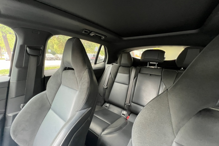 领克01 EM-P 2023款 1.5TD EM-P AM中控内饰7002