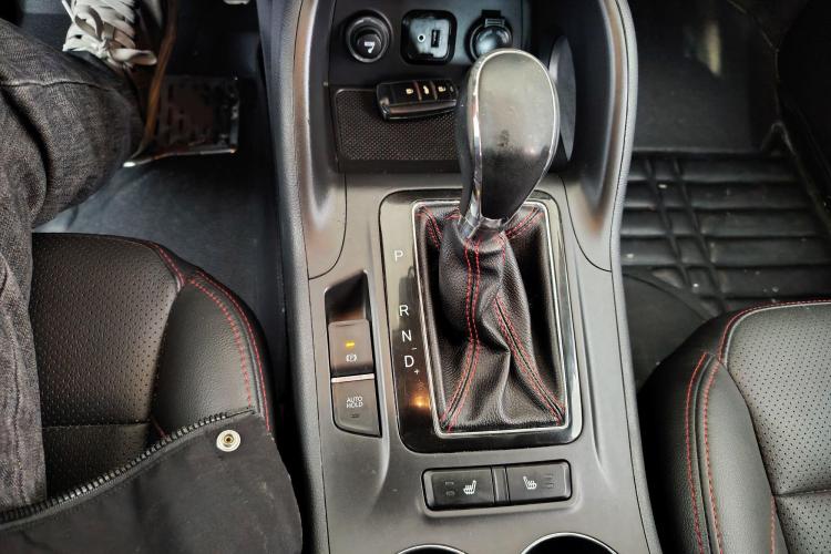 长安CS75 2014款 1.8T 自动尊贵型 国IV中控内饰7004