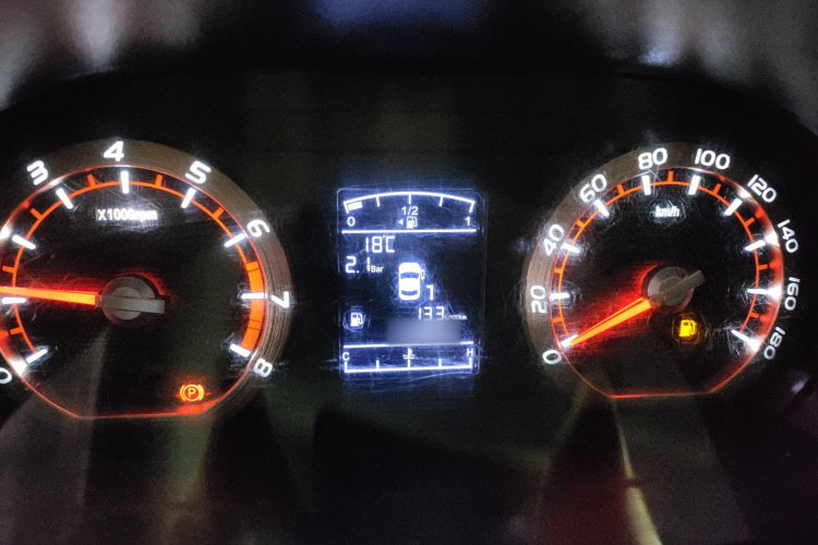 东风风行 菱智 2019款 M5L 1.6L 7座标准型 国VI局部细节14