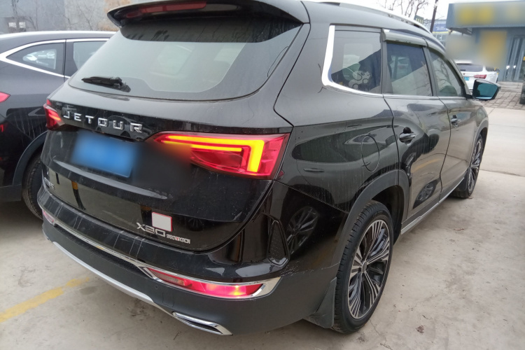 捷途X90 2020款 1.6T DCT影御版 5座车身外观7