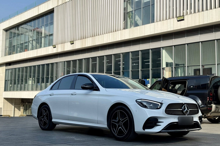 奔驰E级(进口) 2023款 E 260 时尚型运动版车身外观6004