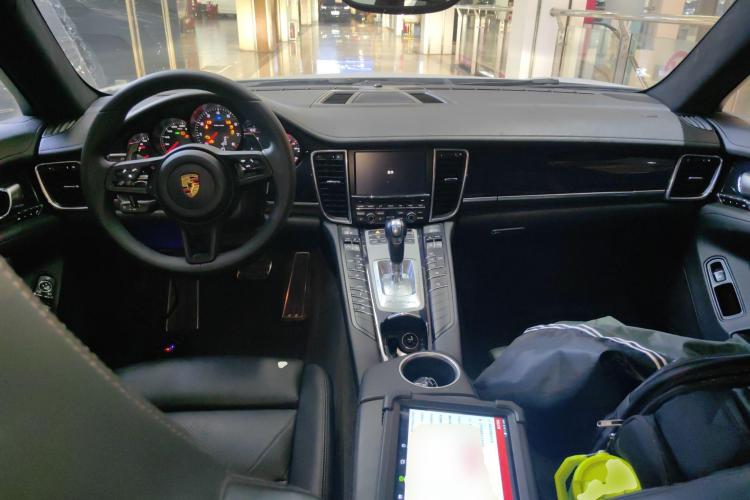 保时捷 2014款 Panamera 4 3.0T中控内饰12