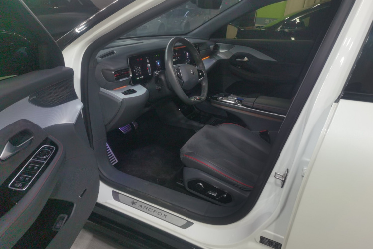 ARCFOX极狐 极狐 阿尔法S(ARCFOX αS) 2022款 HI版 高阶版中控内饰19