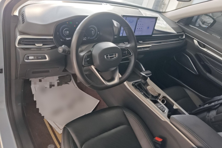 吉利汽车 帝豪 2023款 第4代冠军版 1.5L CVT尊贵型中控内饰12