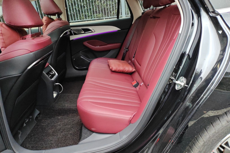 红旗H5 2025款 2.0T 自动旗畅版中控内饰21