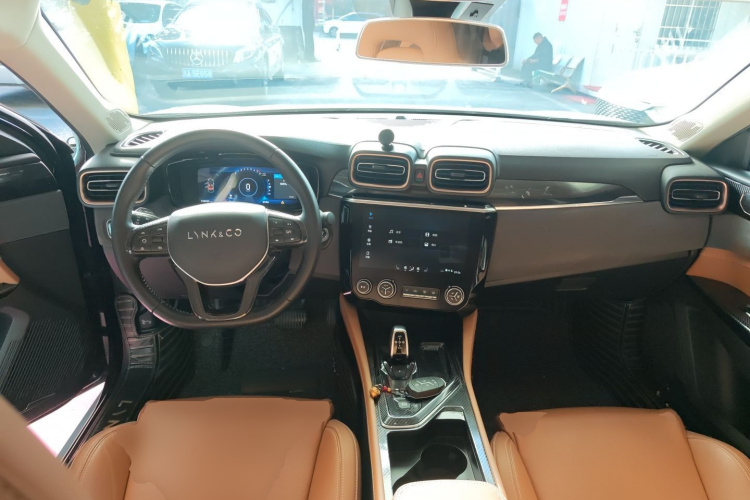 领克03 2018款 1.5TD DCT型版 国V中控内饰12