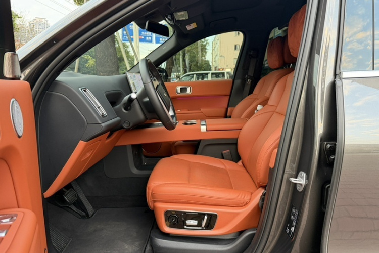 理想汽车 理想L9 2022款 Max局部细节19