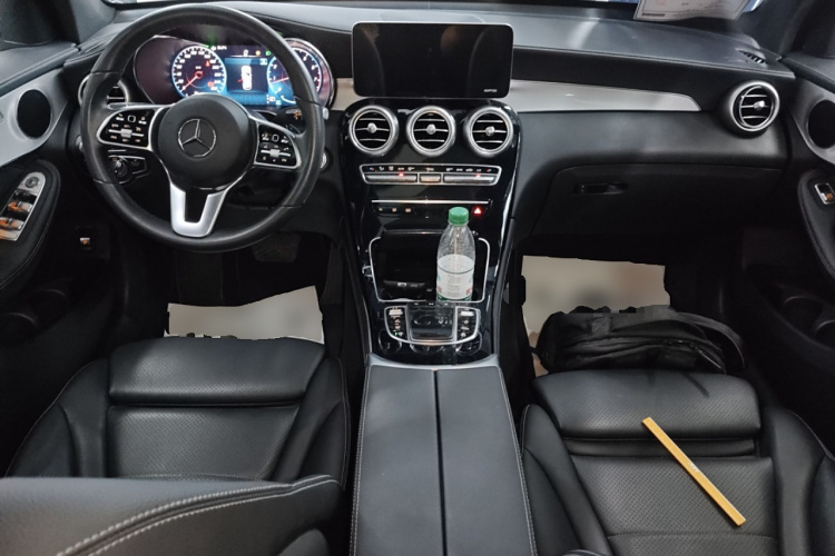奔驰GLC 2020款 改款 GLC 260 L 4MATIC 动感型中控内饰12