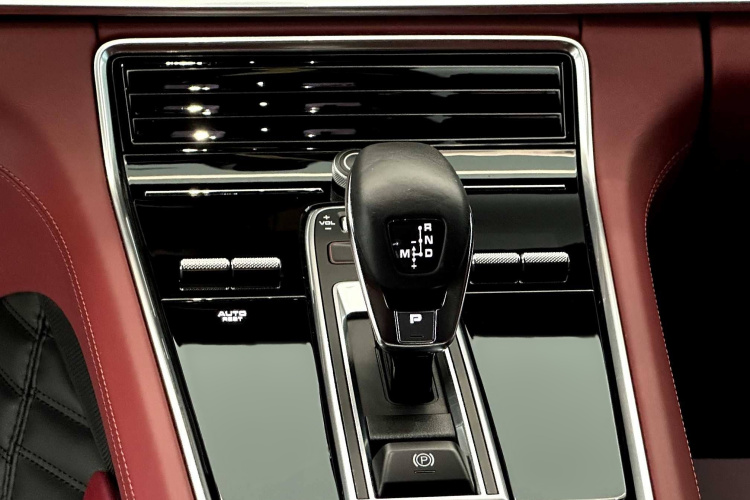 保时捷 2023款 Panamera 2.9T 铂金版中控内饰7004