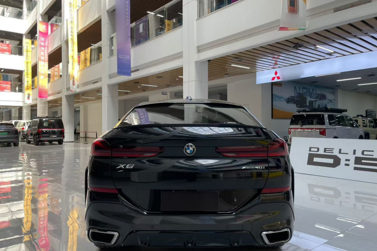 宝马X6 2023款 xDrive40i M运动套装车身外观6004