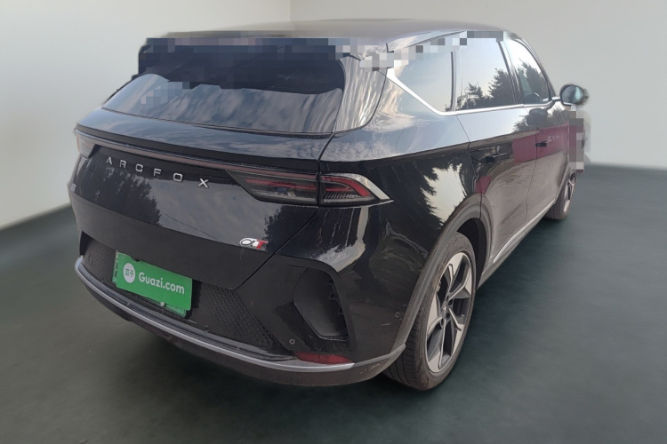 ARCFOX极狐 极狐 阿尔法T(ARCFOX αT) 2024款 600D 森林版PRO 320kW车身外观7