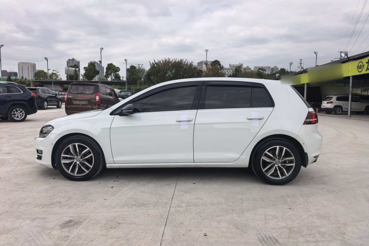 大众 高尔夫 2017款 230TSI 自动豪华百万辆纪念版车身外观4