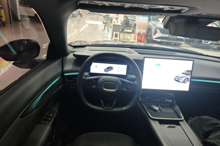 领克07 2024款 EM-P 126长续航 Halo中控内饰13