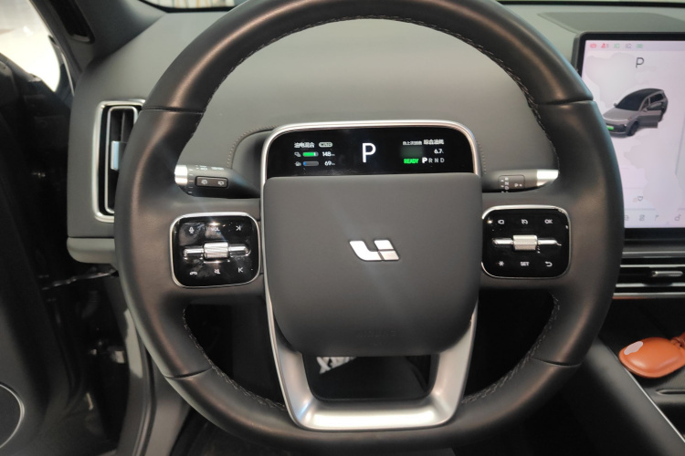 理想汽车 理想L8 2023款 Air中控内饰13