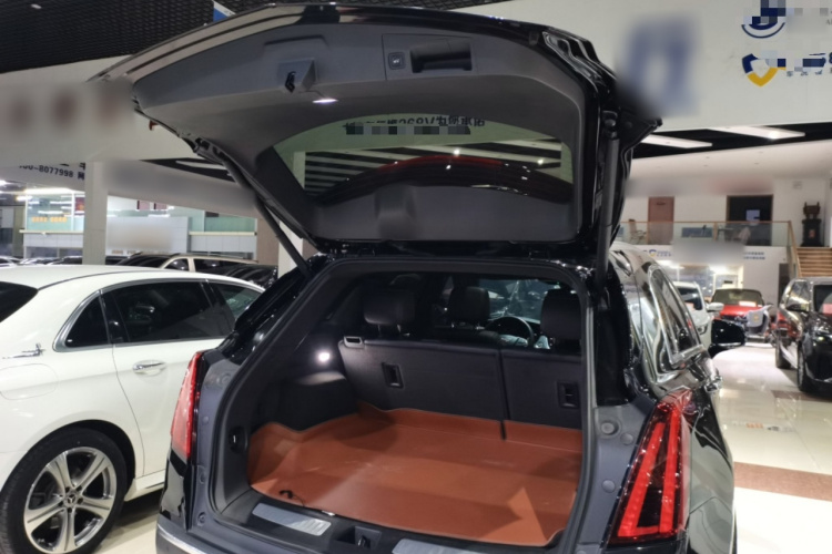 凯迪拉克XT5 2020款 改款 28T 豪华型机舱底盘23