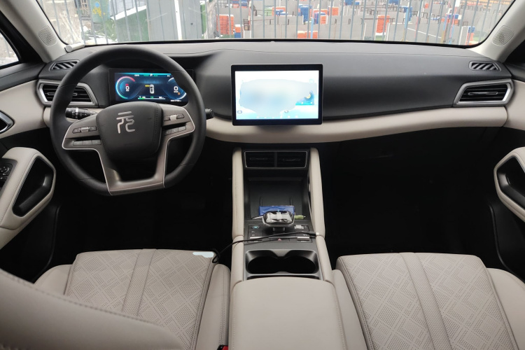 比亚迪 元UP 2024款  401KM 活力版中控内饰12