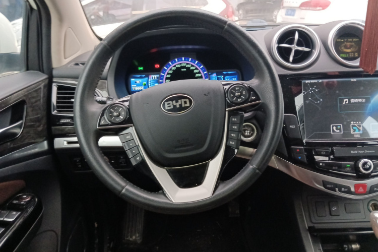 比亚迪S7 2016款 2.0T 自动尊贵型Plus局部细节13