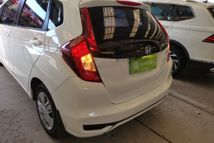 本田 飞度 2020款 1.5L CVT舒适版车身外观6