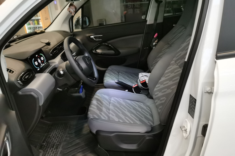 零跑汽车 零跑T03 2024款 200轻享版中控内饰19