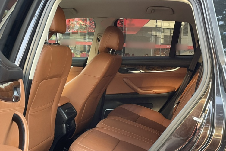 汉腾汽车 汉腾X7 2018款 X7S 1.5T 自动豪华型中控内饰7006