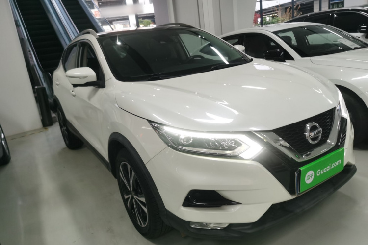 日产 逍客 2019款 2.0L CVT豪华版车身外观3