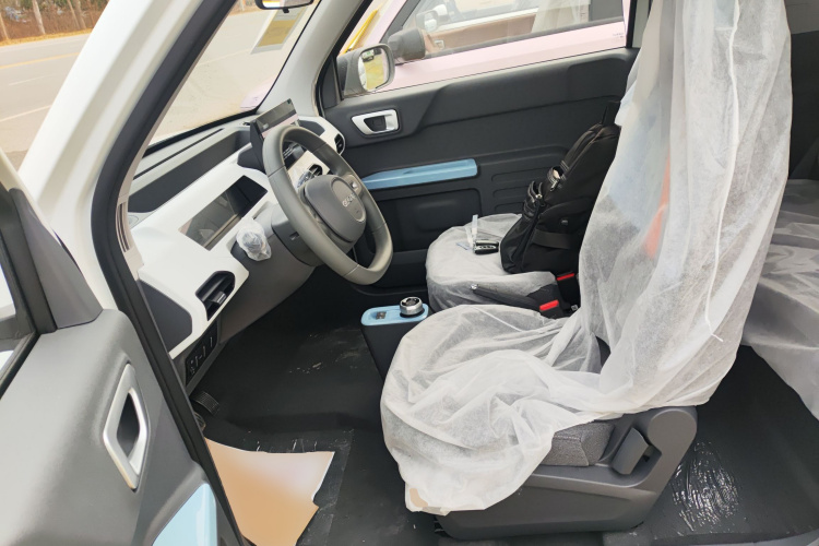 吉利银河 2024款 熊猫mini 200km 耐力熊局部细节19