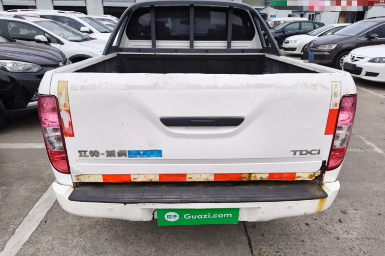 江铃 域虎7 2017款 2.4T经典版柴油两驱豪华型JX4D24A5L车身外观6004